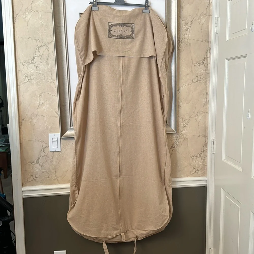 New Gucci Brown Hanging Travel Cover